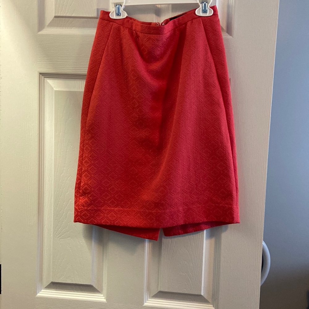 Suit skirt